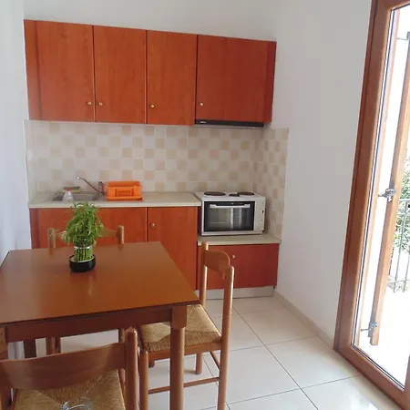 Maria Studios Apartment Skiathos Town